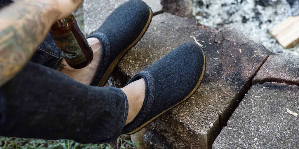 Men's Wool Clogs & Slippers – Stegmann Clogs