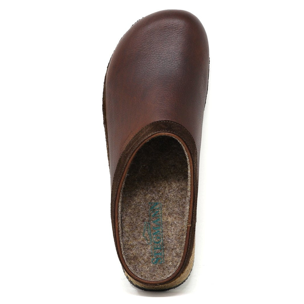 Men's Graz Leather Clog in brown, made from vegetable-tanned leather, features a wool-lined interior and a comfortable cork footbed, shown from above.