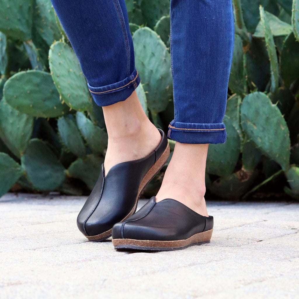 The Maria Mule offers unparalleled comfort, arch support and quality. One of our customer favorites, this is a shoe for spring, summer, fall and winter alike. 