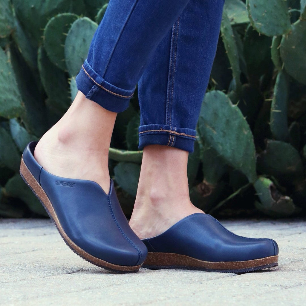 The Maria Mule offers unparalleled comfort, arch support and quality. One of our customer favorites, this is a shoe for spring, summer, fall and winter alike. 