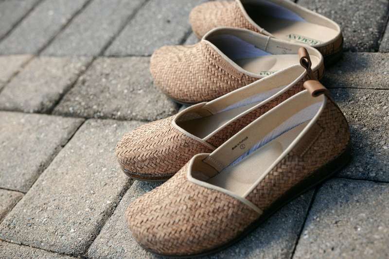 Woven summer shoes from Stegmann - comfortable, breathable, lightweight, amazing arch support and 100% vegan