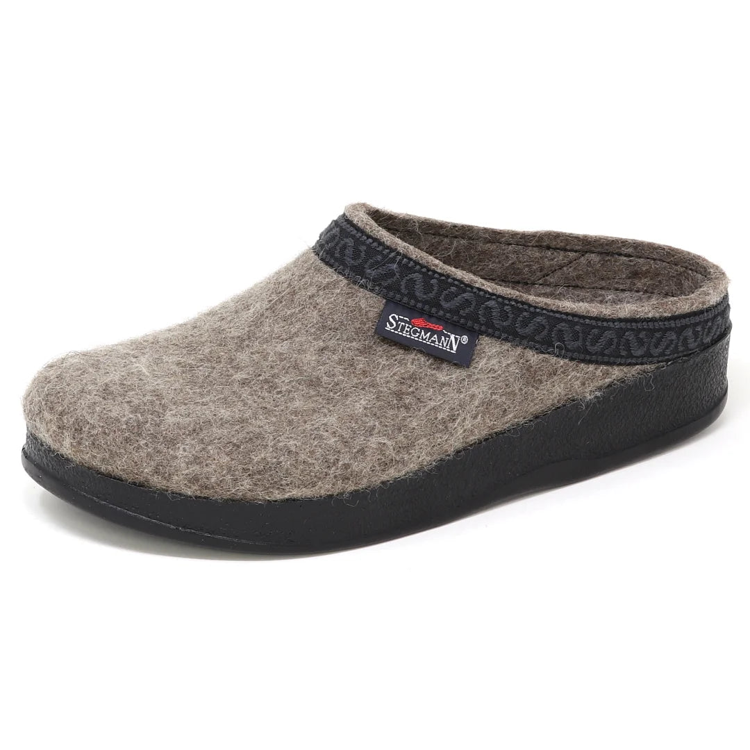 Women’s WoolFlex Wool Clog - Medium in grey Merino wool with a patterned trim, a thick black sole, and a supportive design for plantar fasciitis.