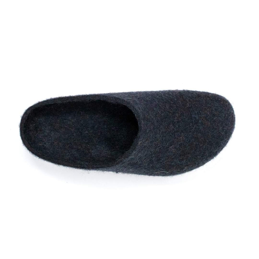 A single Men's Essenz Wool Clog in dark gray, crafted with a Merino wool blend, rests elegantly on a white background.