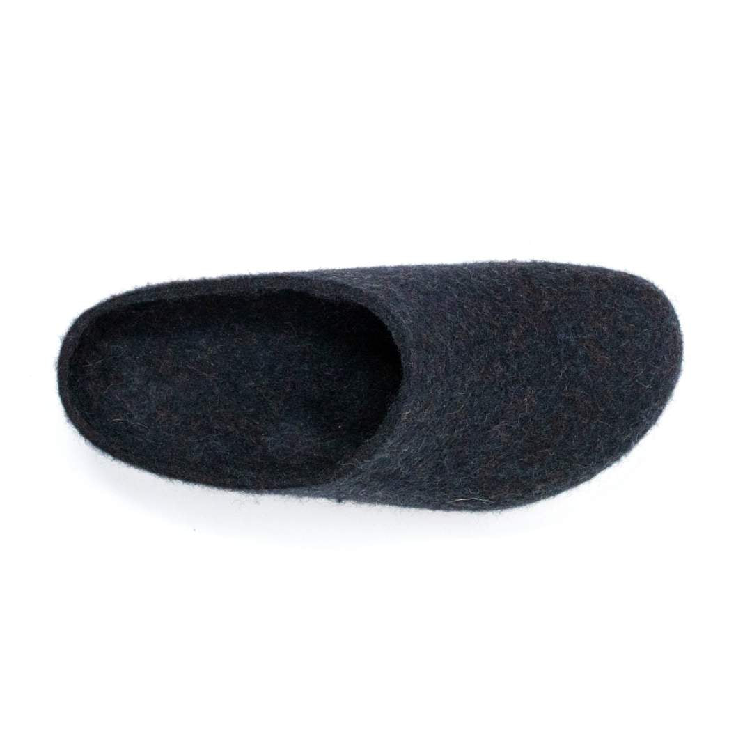 A single Men's Essenz Wool Clog in dark gray, crafted with a Merino wool blend, rests elegantly on a white background.